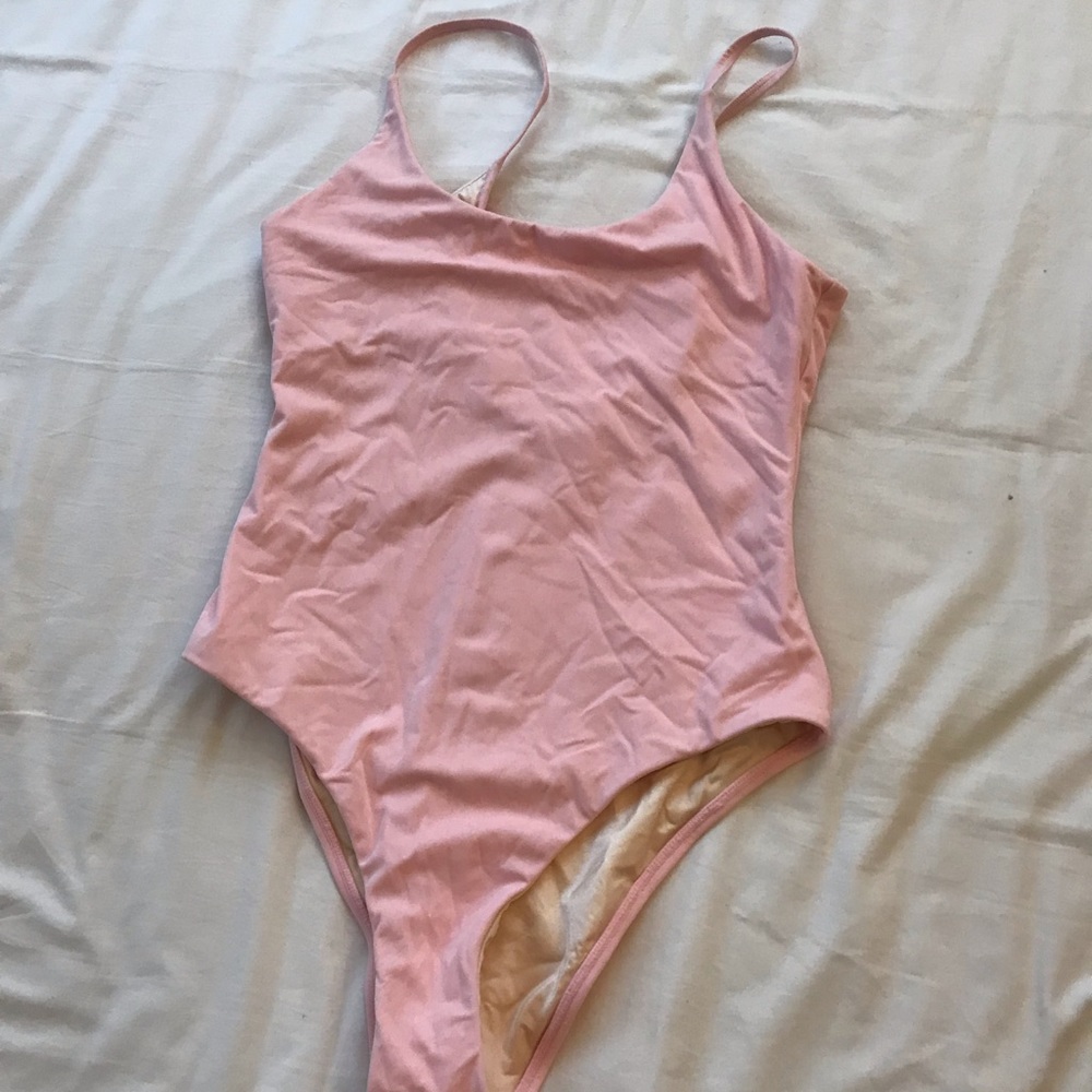 baiting suit